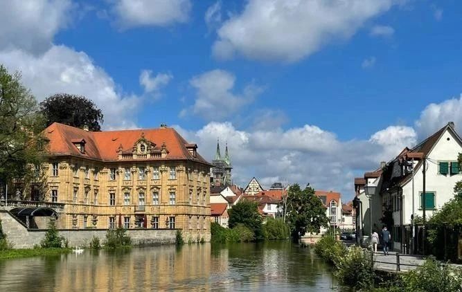 (国企直招)广州公交集团客轮有限公司(秩序员岗位)招聘简章(图1) (国企直招)广州公交集团客轮有限公司(秩序员岗位)招聘简章(图1)